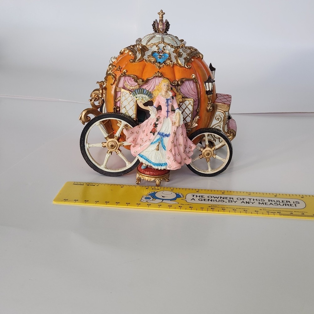 Fitz & Floyd Cinderella Musical Carriage Figurine Pumpkin Coach Swan Lake w/ Box - Picture 6 of 14